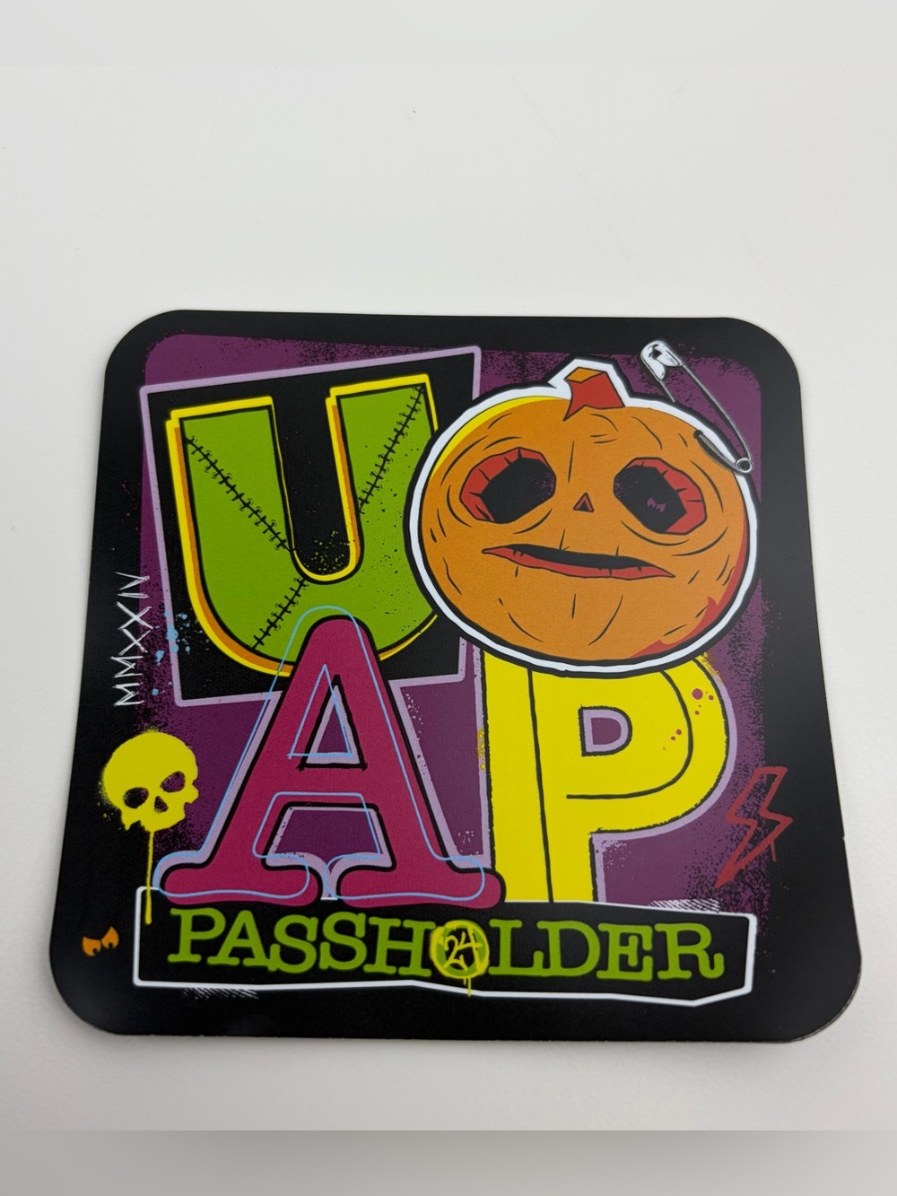 NEW Universal Passholder HHN Halloween Magnet F010